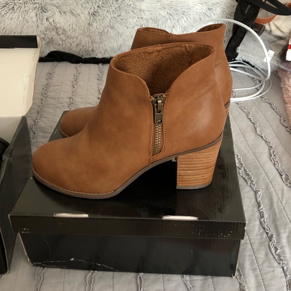 Torrid Size 11W Booties